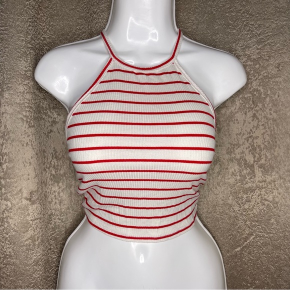 Forever 21 Tops - Forever 21 Red and white halter top crop top